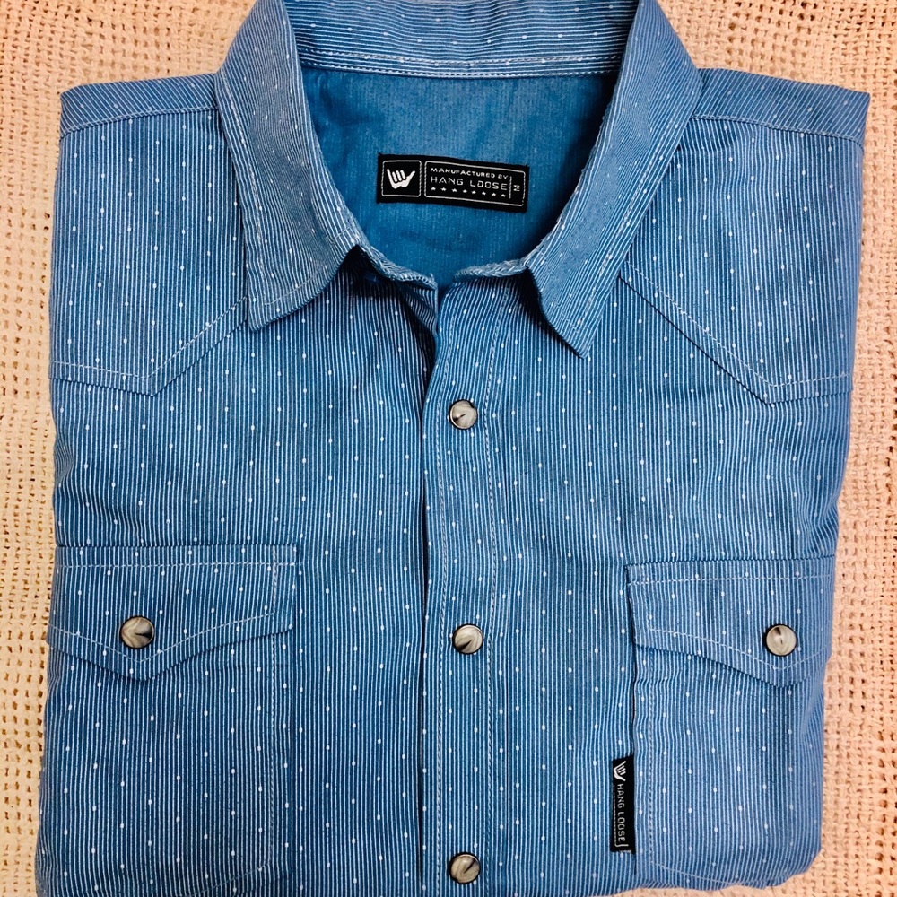 Hand loose long sleeve shirt with clasped Buttons